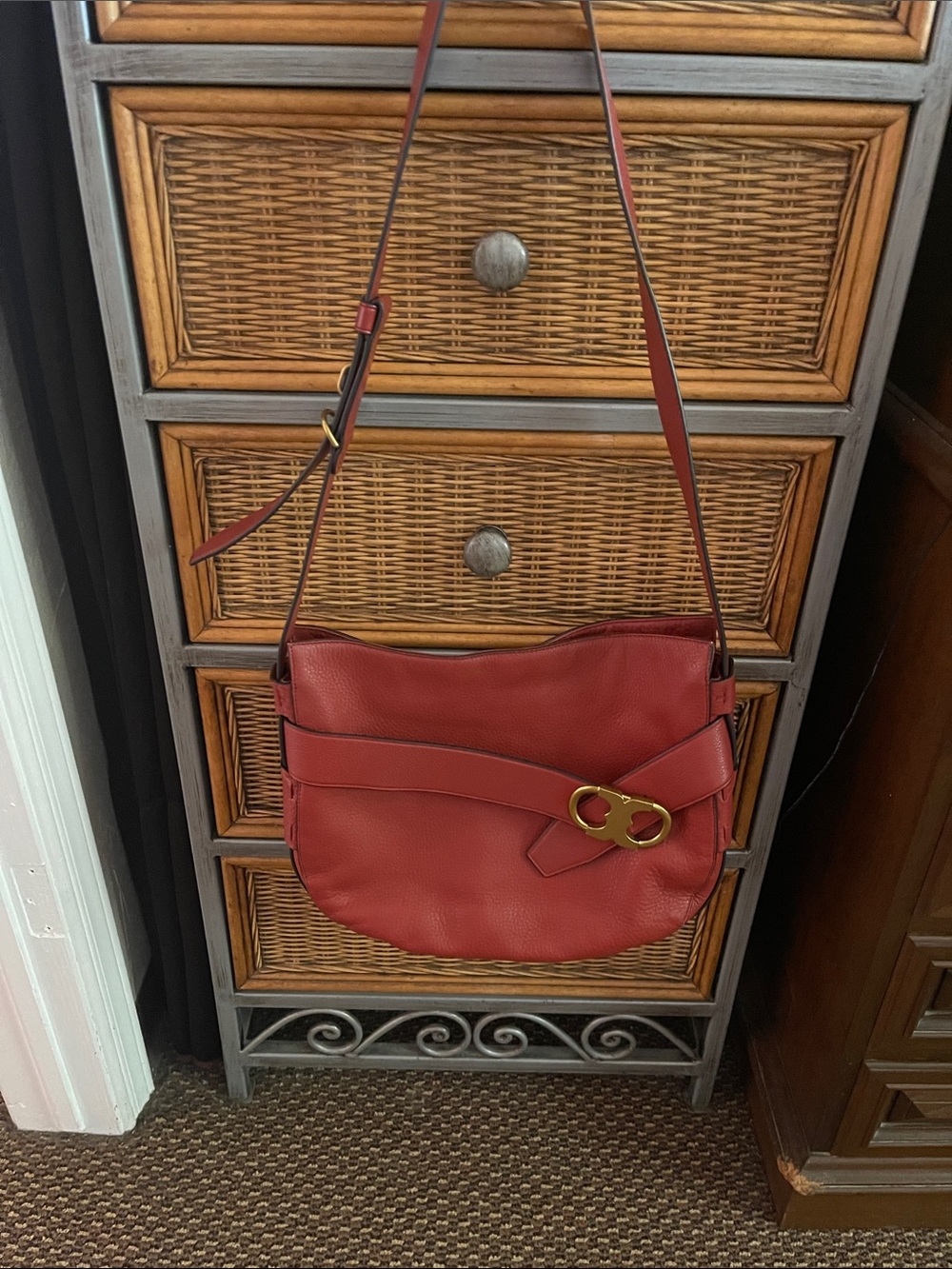 Tory Burch Red Gemini Link Pebbled Leather Shoulder Bag with Gold Hardware